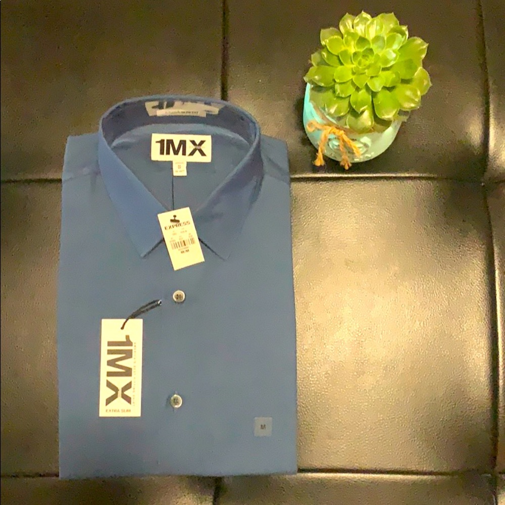 Express men’s long sleeve button down shirt. 1MX